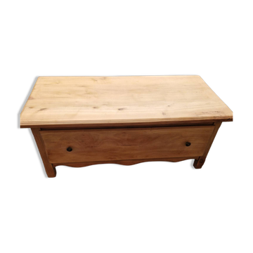 Aerogommer coffee table