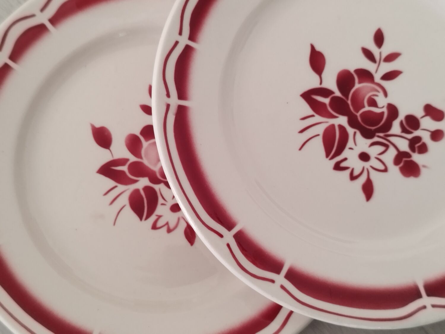 Service cake pie flat plates porcelain opaque badonviller rose bordeaux vintage