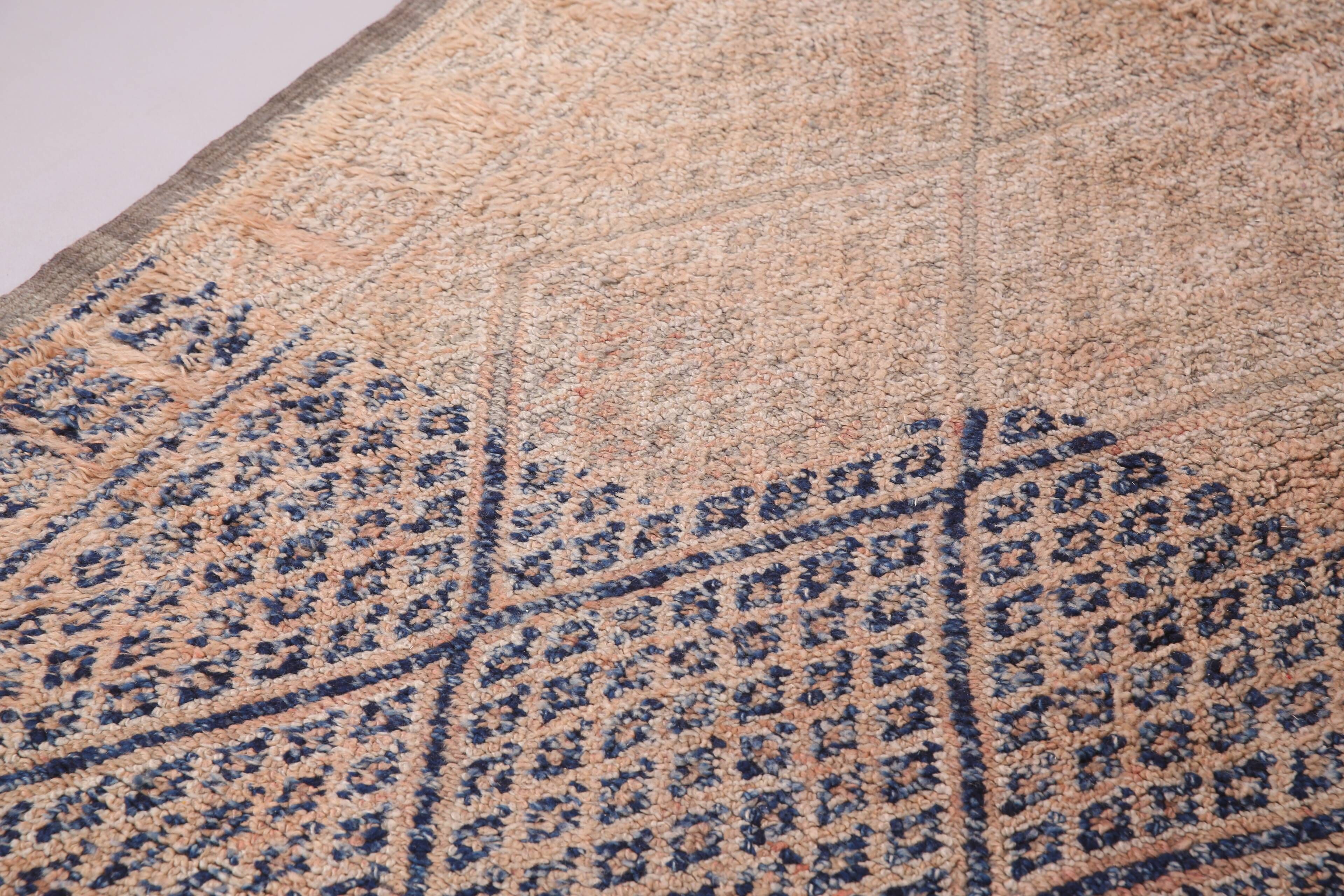 Vintage Beni Mguild Rug 197 x 316 cm - Vintage Moroccan Rug, Old Berber Rug