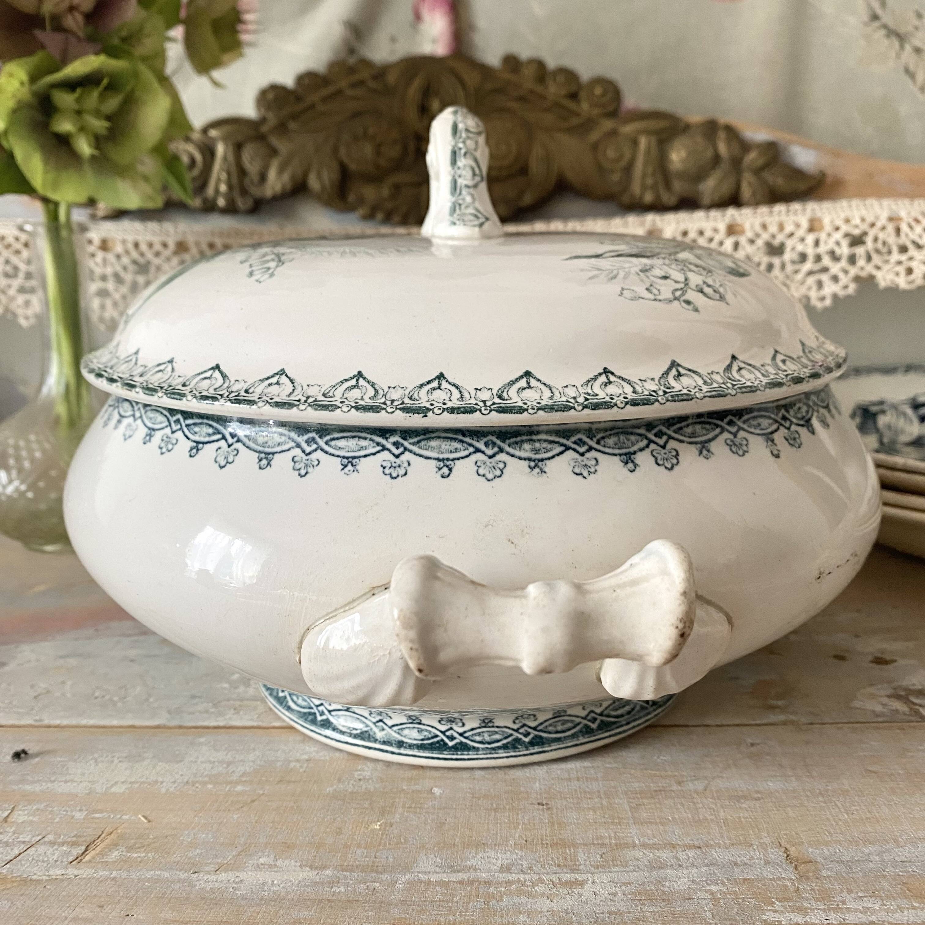 Ste Amandinoise "Margot" Muguet ironware soup tureen