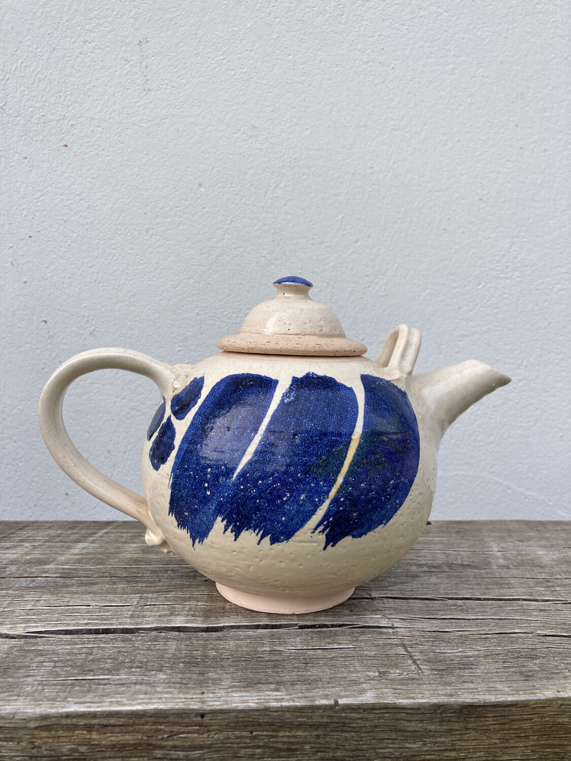 Teapot in blue and beige Japanese stoneware