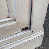 2-door furniture, 2 white patina drawers