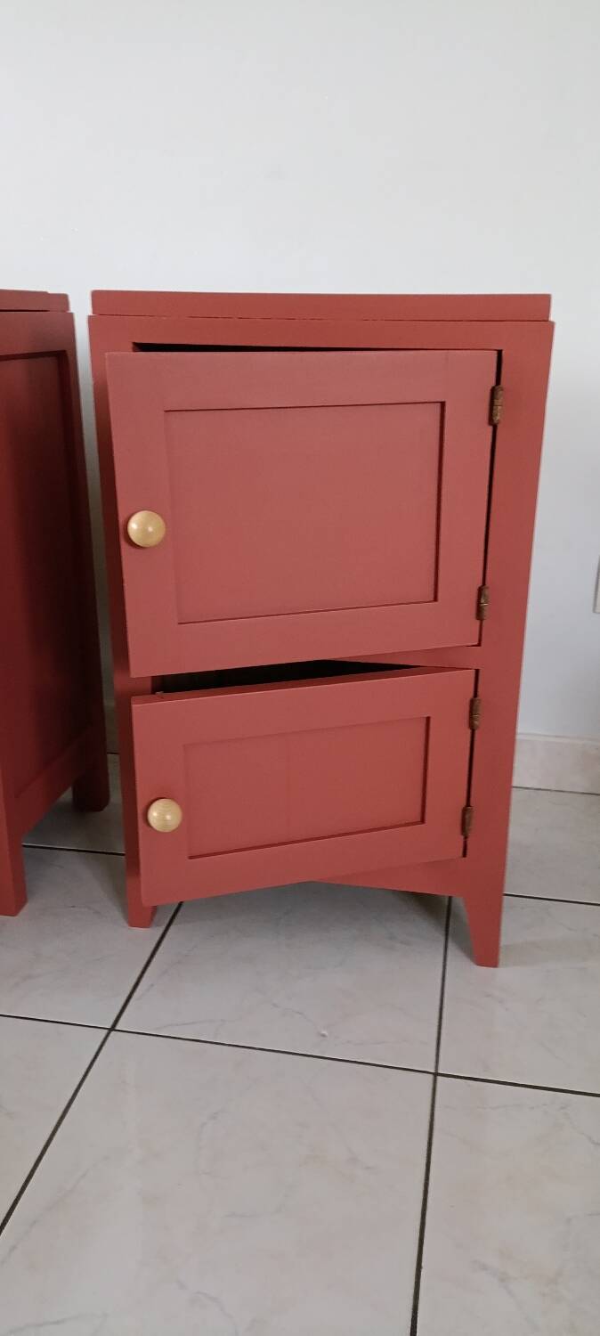 2 bedside tables René Gabriel