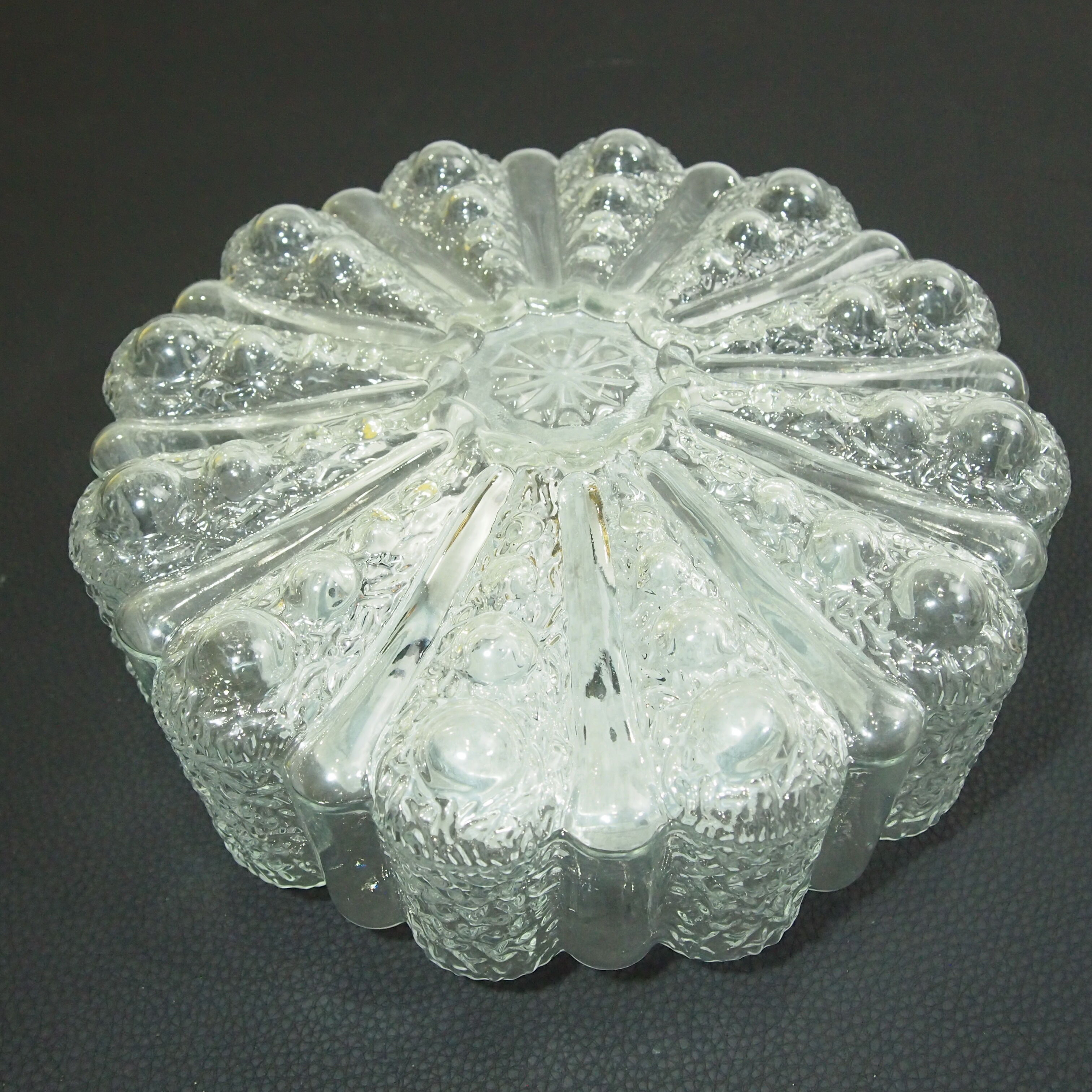 Ceiling light vintage applique