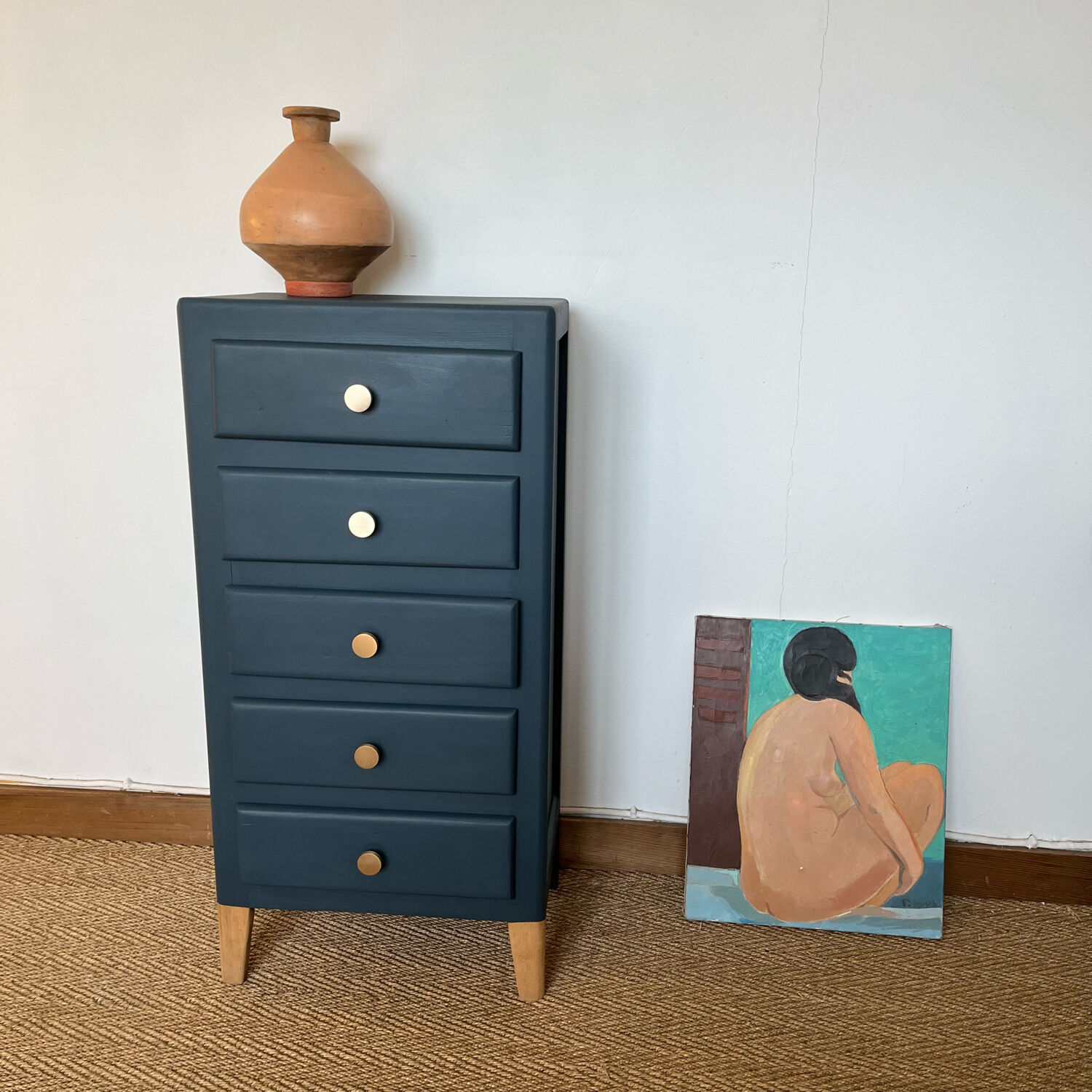 Vintage chest of drawers