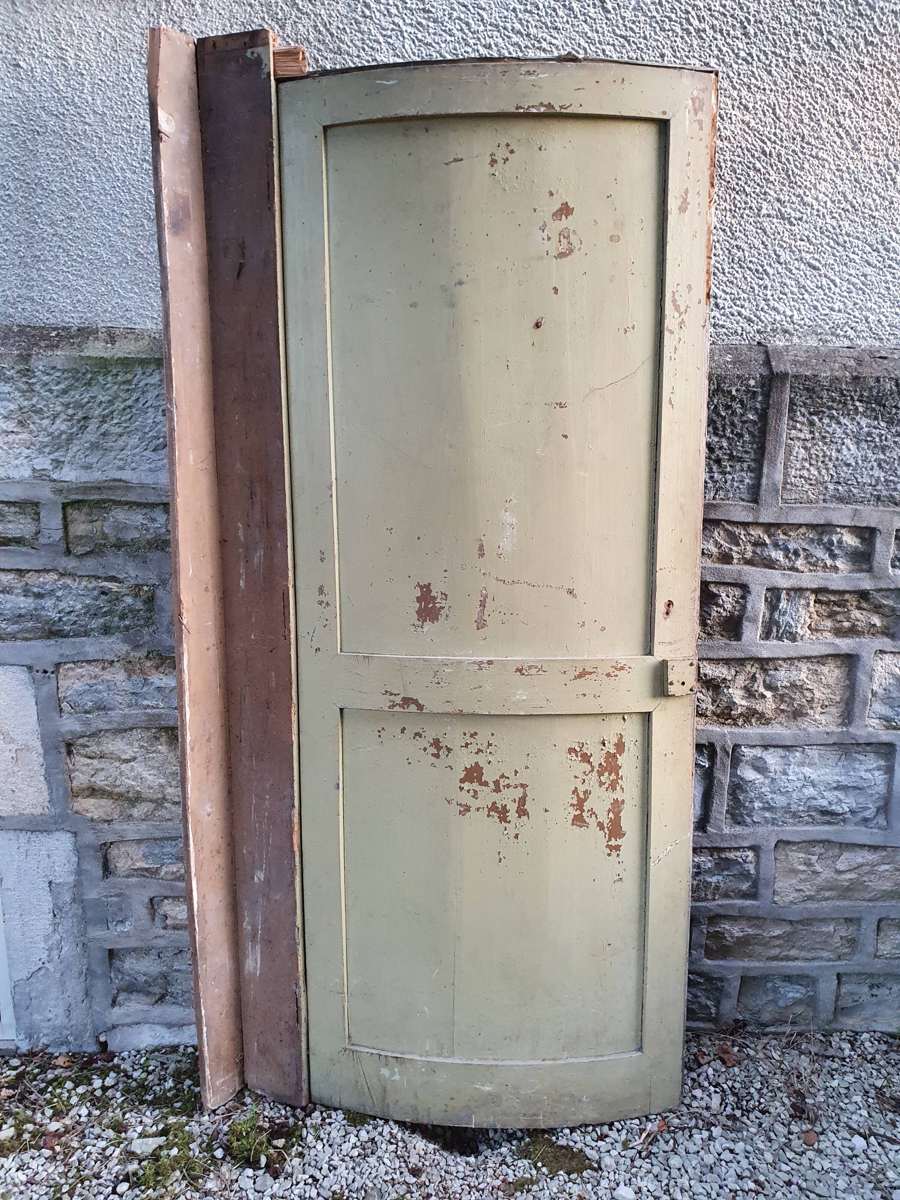 Old arched door period XIX th S