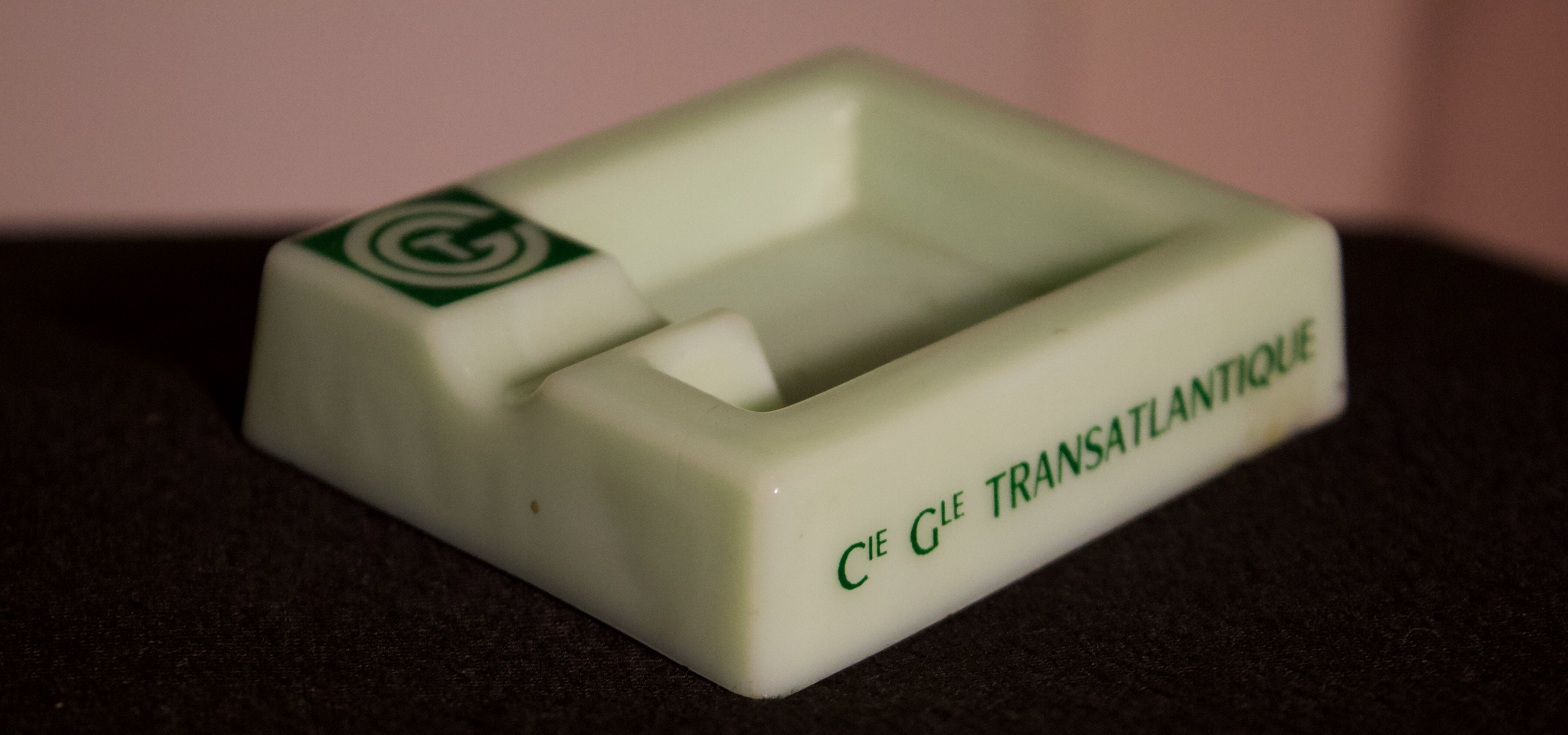 Three opalex ashtrays at the Logo of the Trans-Atlantic General Company - French Line - Model created by Jean Luce for the cruises of the liner Normandy and France