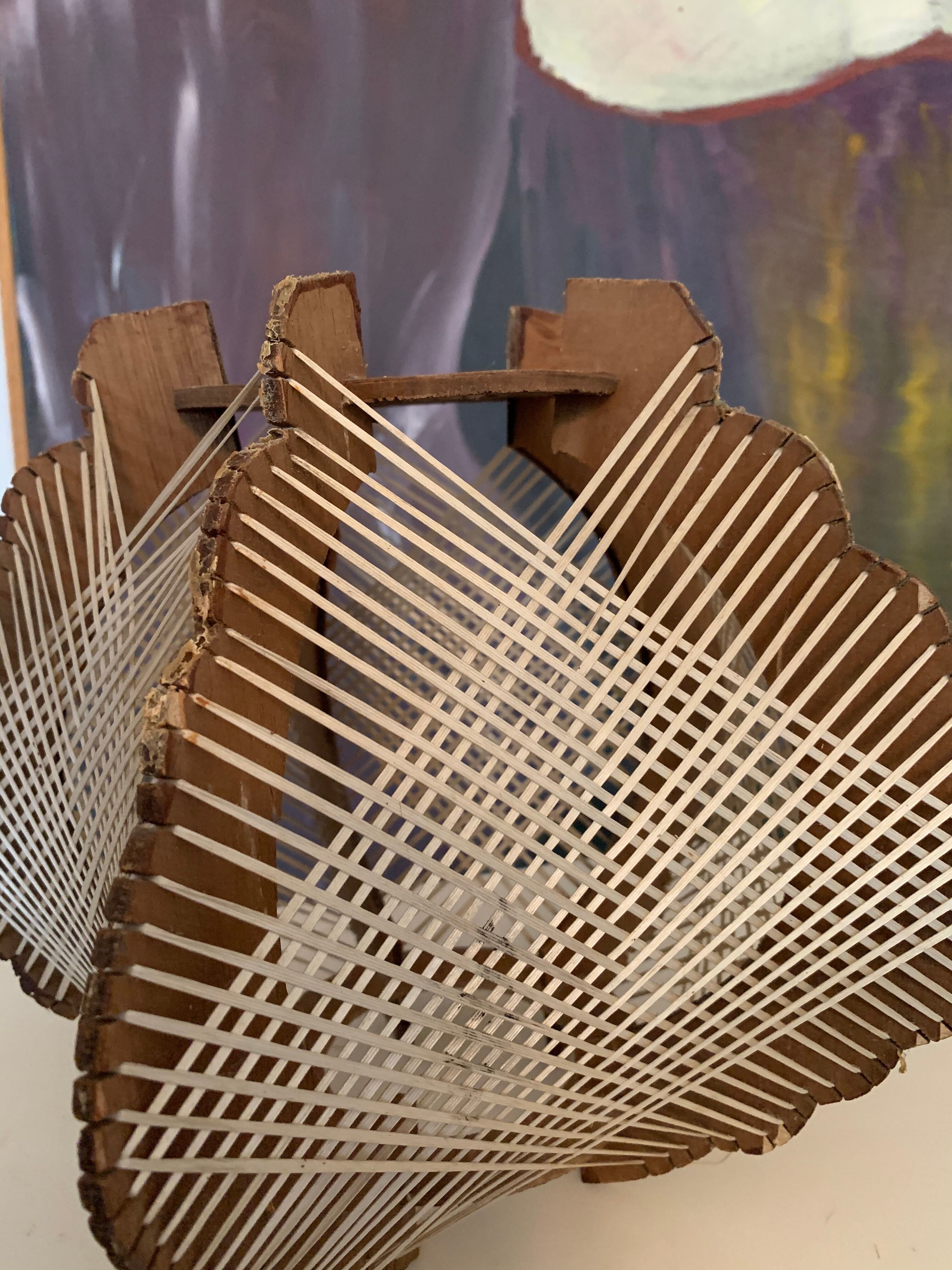 Suspension bois et fil scandinave vintage