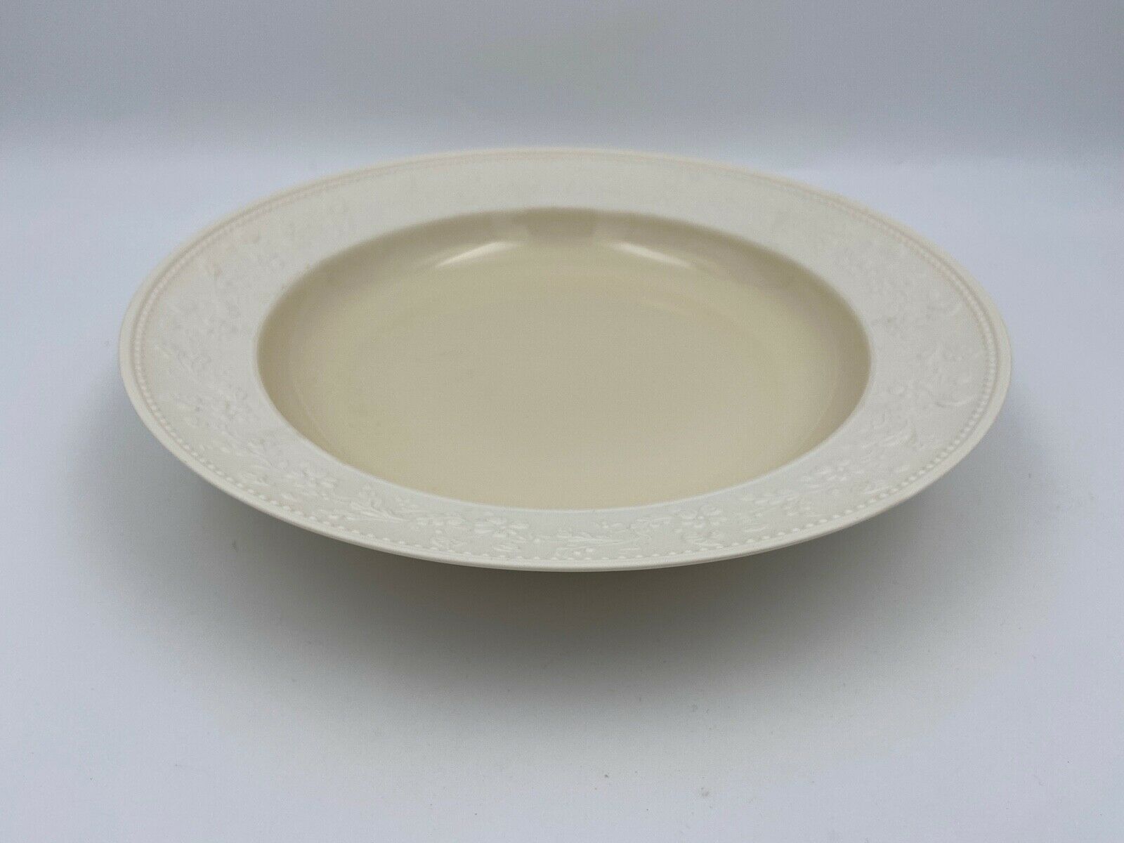 Assiettes à Dessert Coquet Georgia En Porcelaine De Limoges - 4 Assiettes 21 Cm Blanc Satiné, Neuves Avec Micro-défauts
