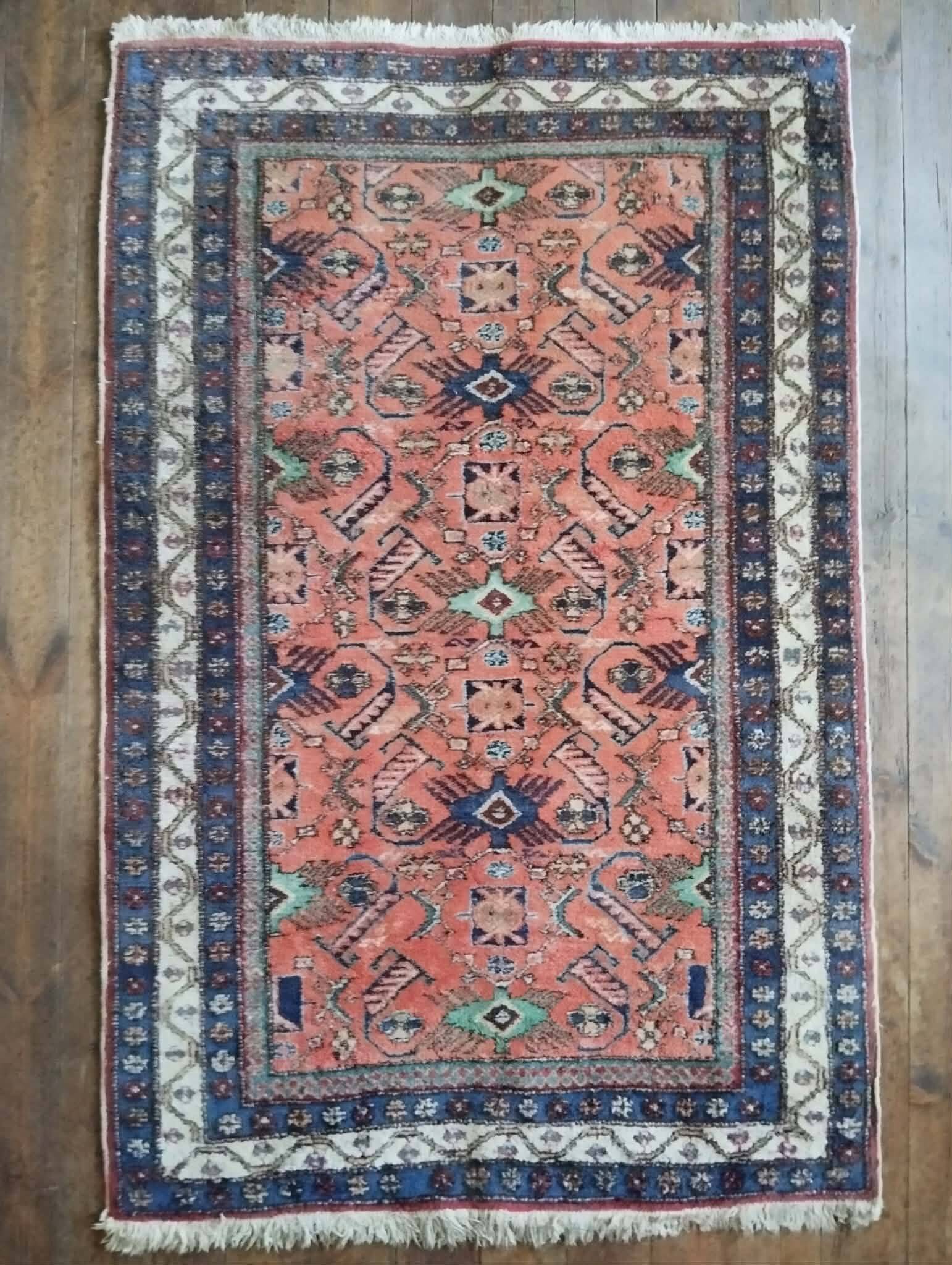 Handmade Persian rug 160x103cm