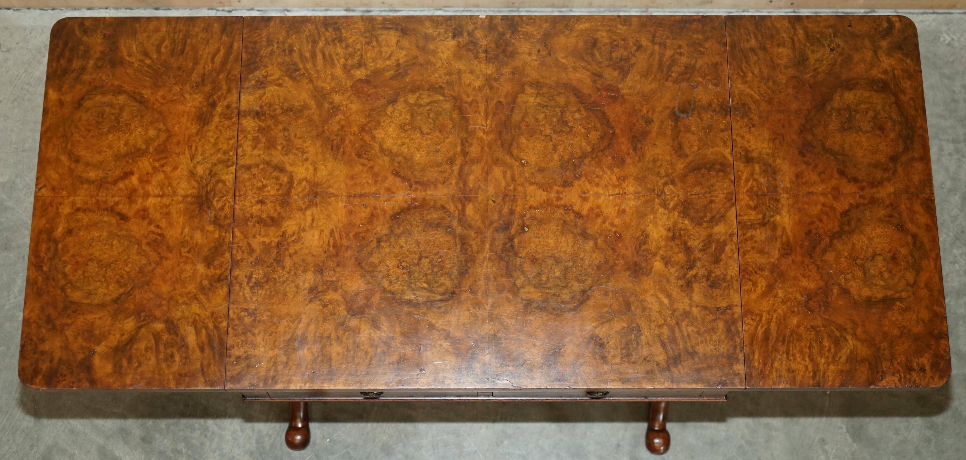 Antique extendable coffee table circa 1880 in solid walnut.