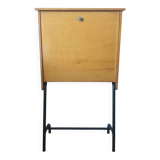Standing or wall-mounted secretary