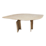 Eye-shaped marble coffee table