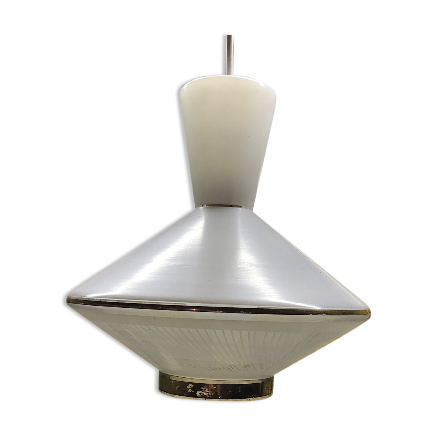 Suspension in opaline white