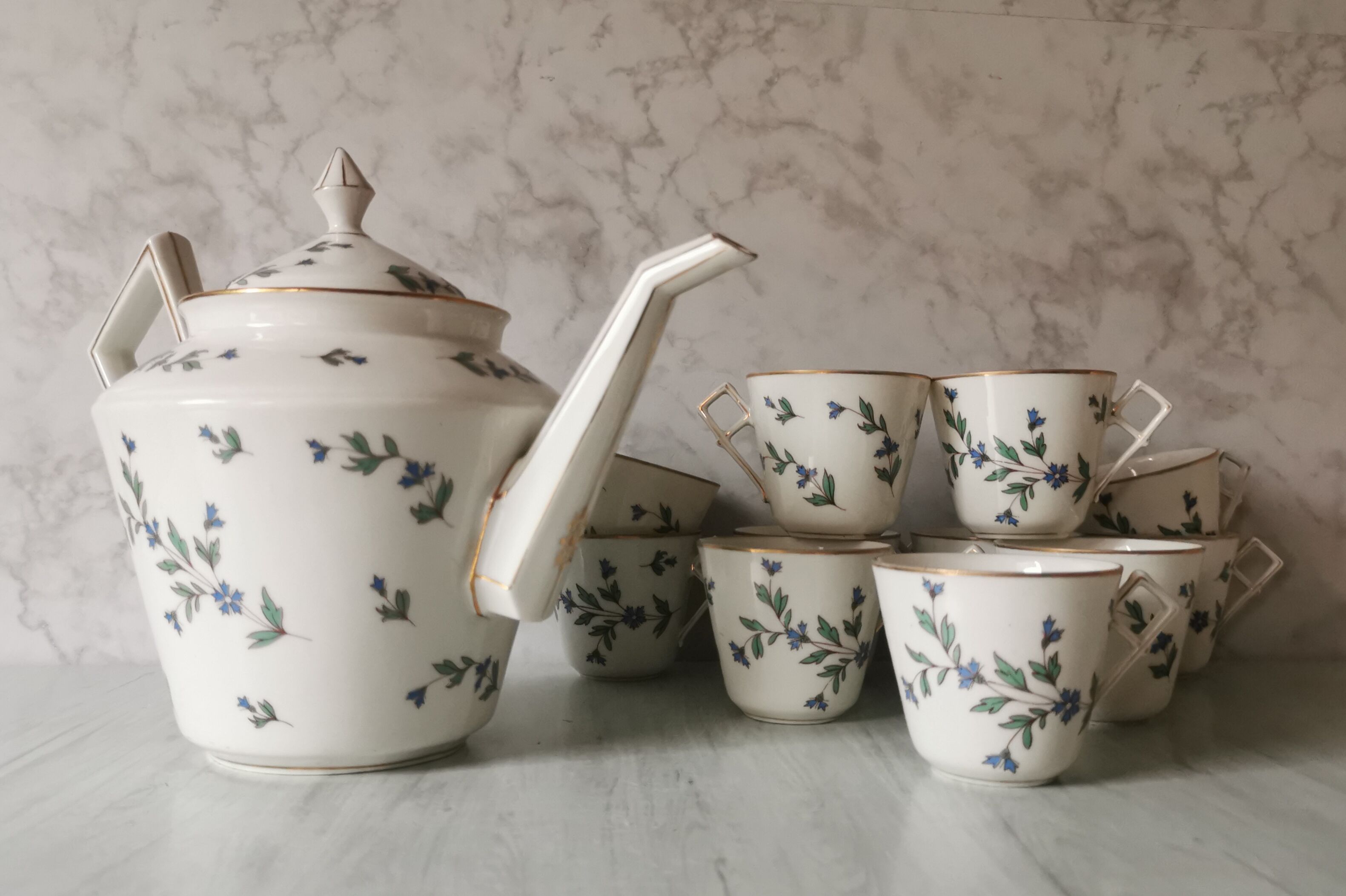 Porcelain barbel tea set Limoges Guérin