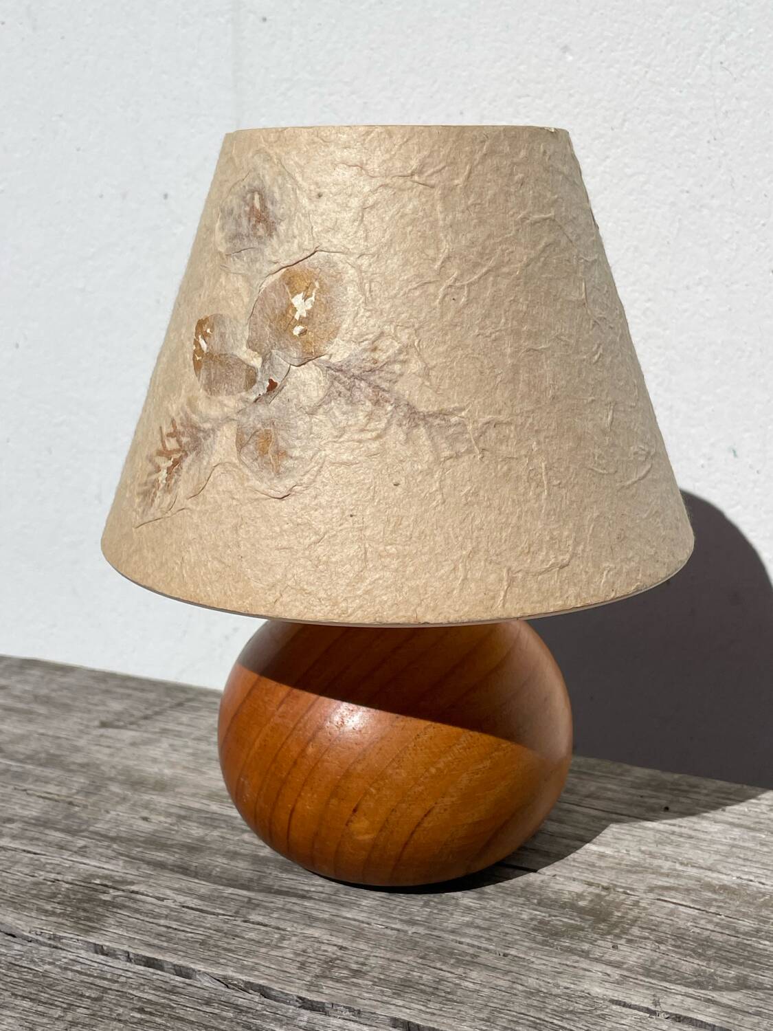 Vintage beige wooden ball lamp