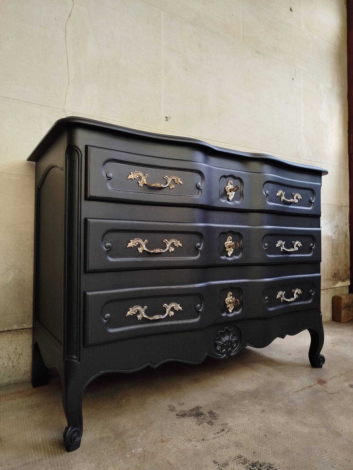 Vintage chest of drawers repainted in black