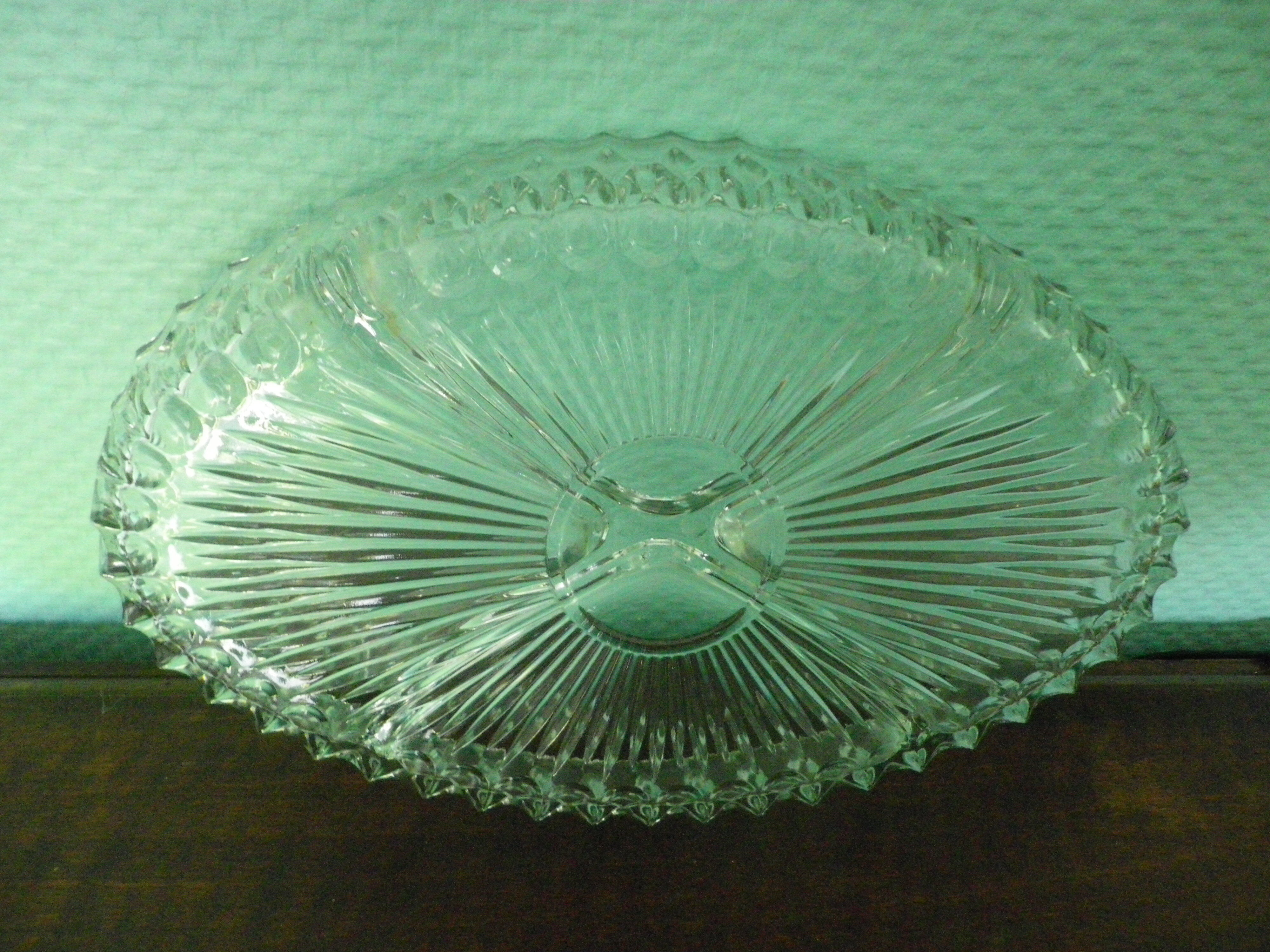 Vintage serving dish with aperitif, appetizers with its 2 serving accessories, original box