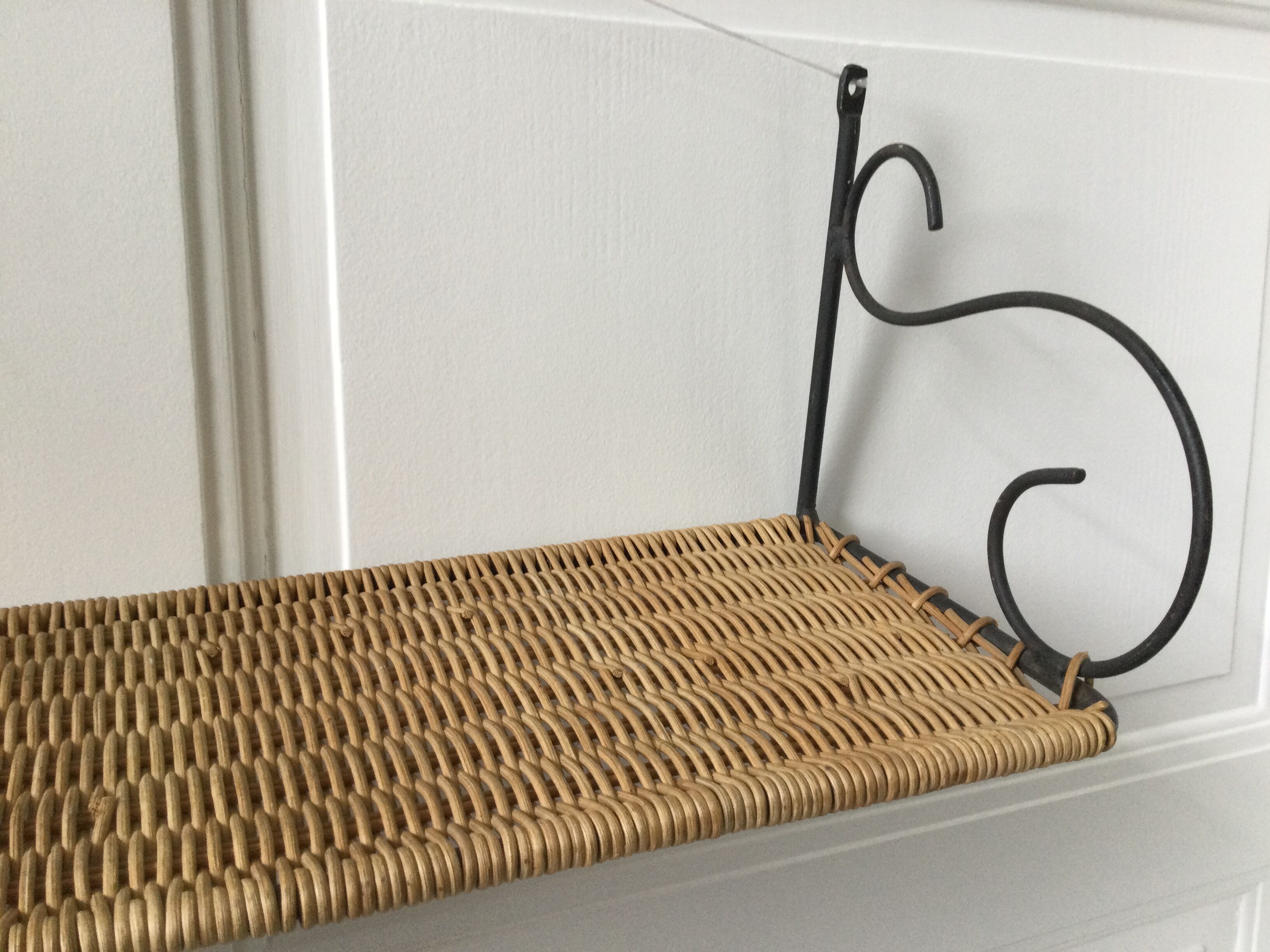 Wall shelf wicker and wrought iron 50s