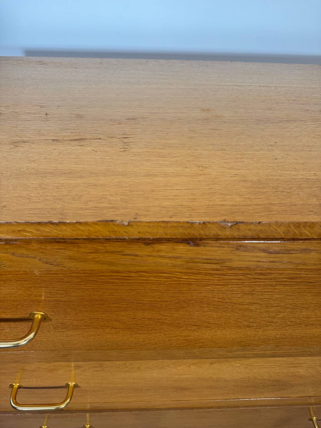 Commode vintage pieds compas
