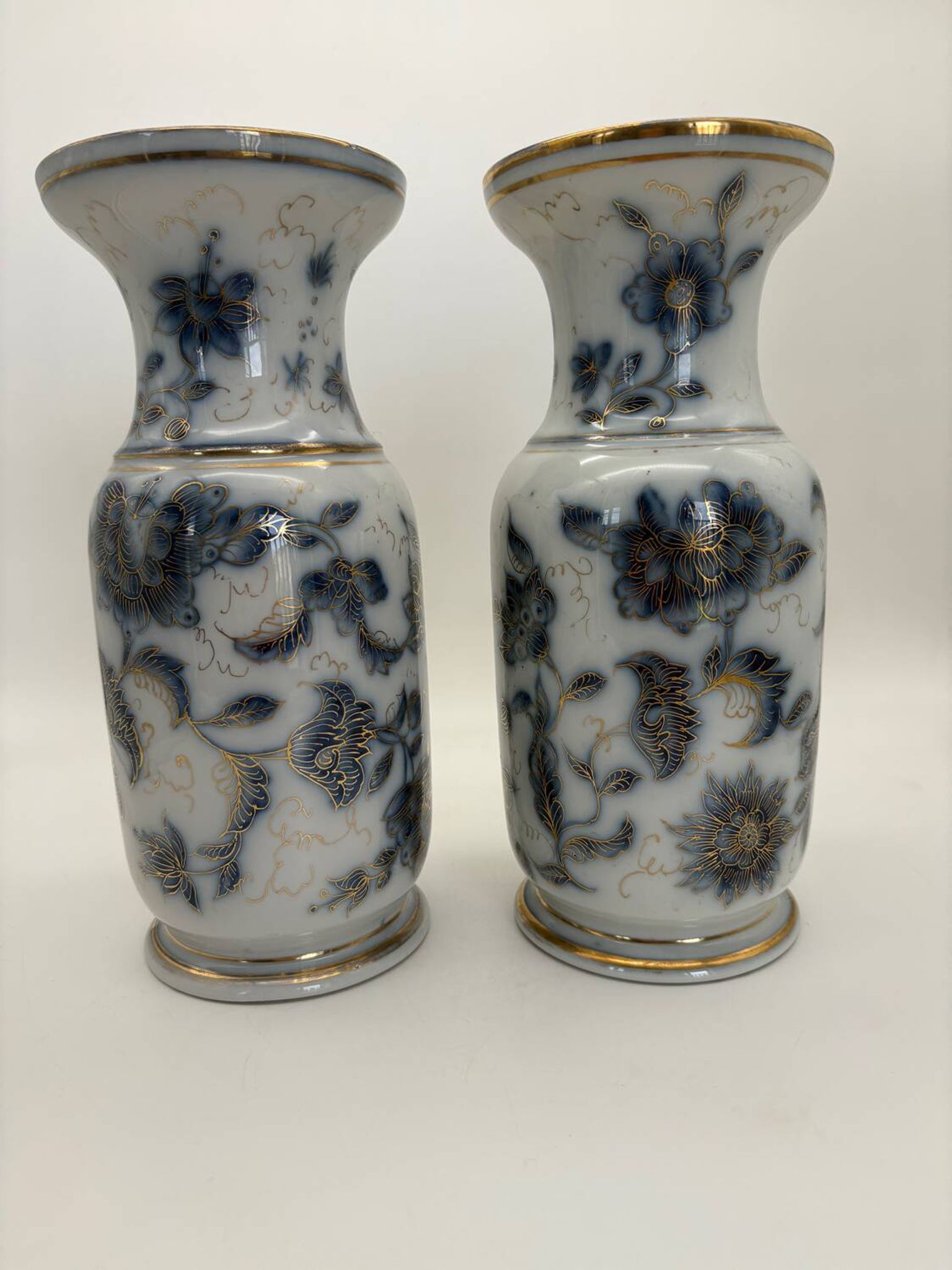Pair of Bayeux porcelain baluster vases, 19th century