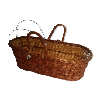 Old moses basket in wicker