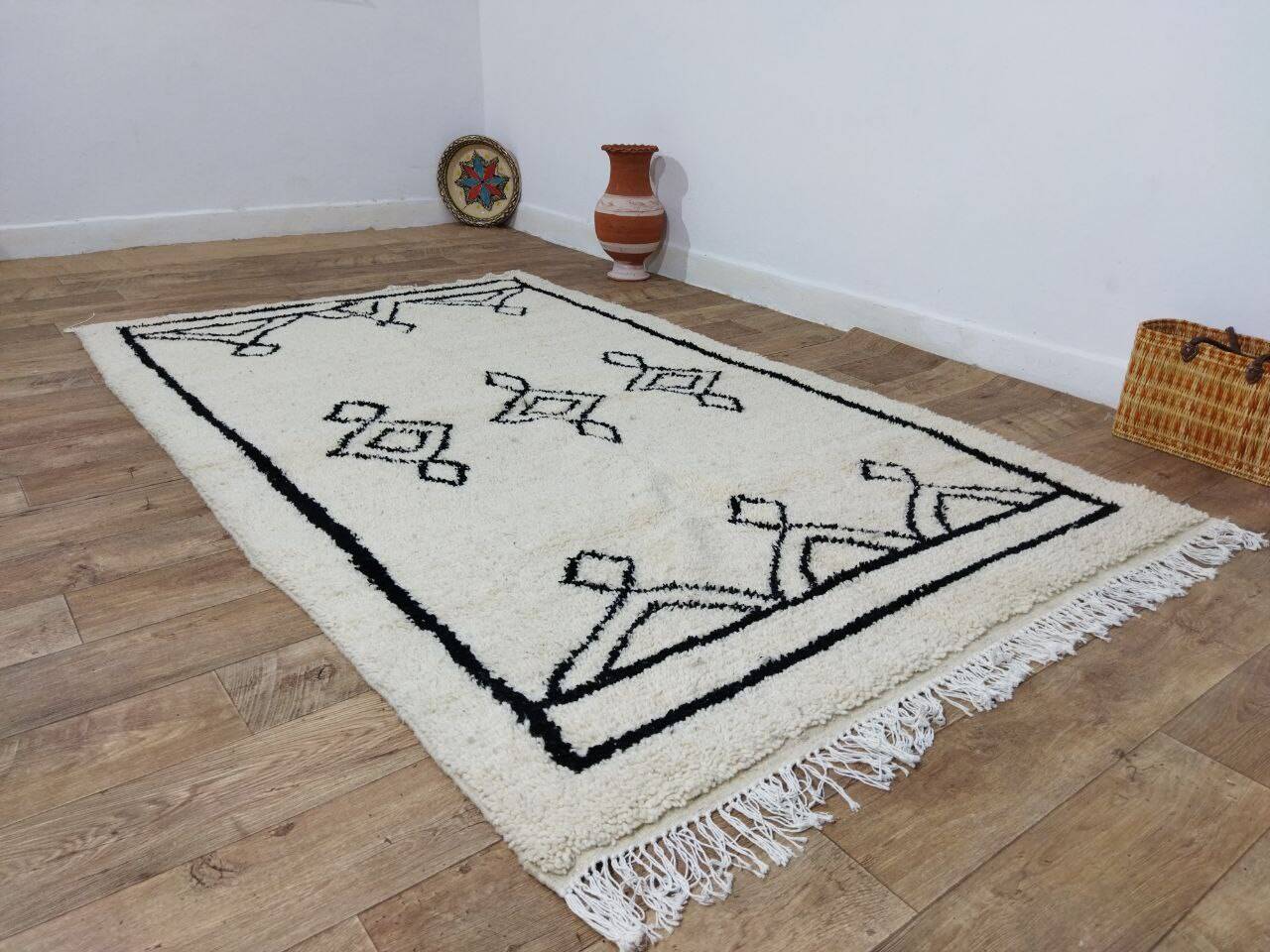 Handmade wool Berber rug 248 x 158 cm