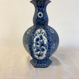 Vase earthenware blue and white floral motifs