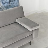 Canapé gris velour, design scandinave