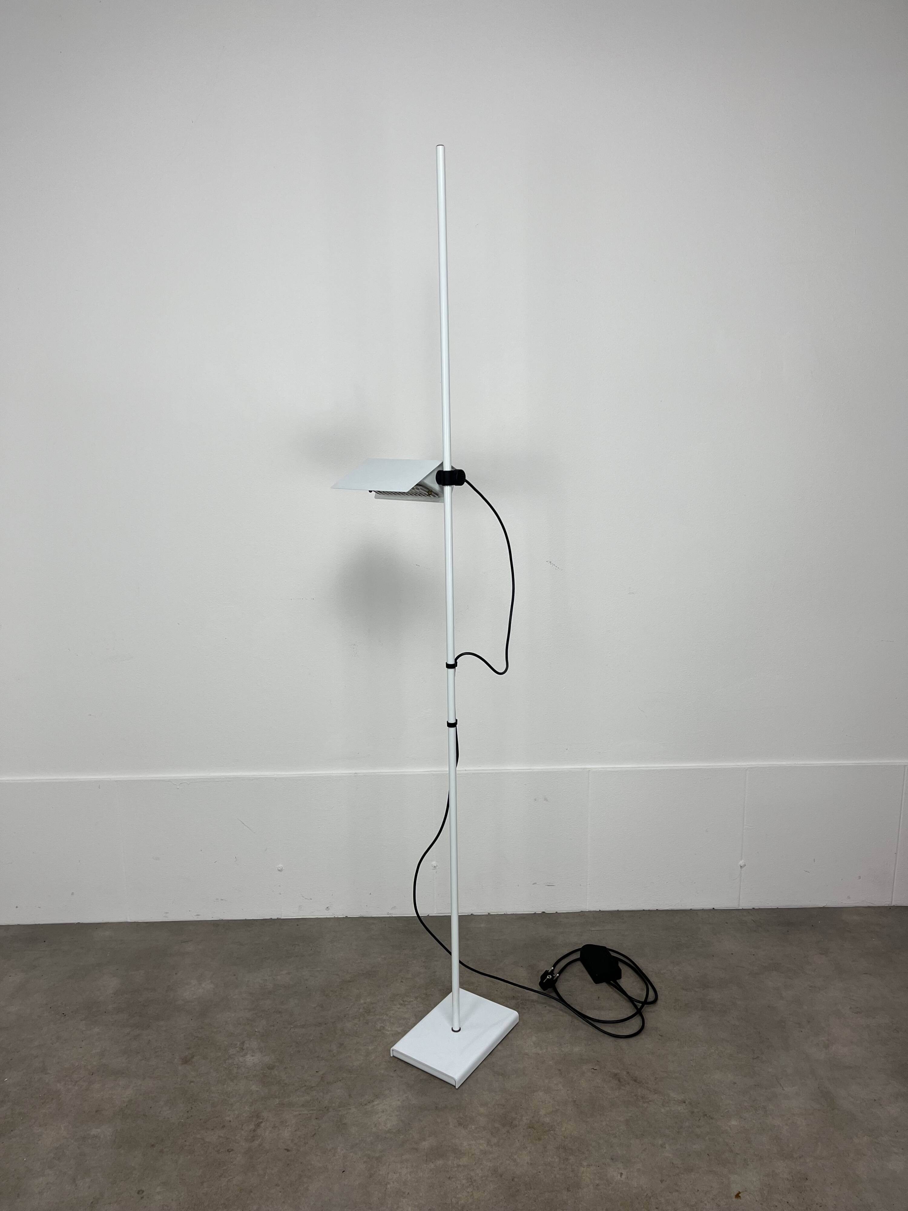 Vintage 70s floor lamp in white metal