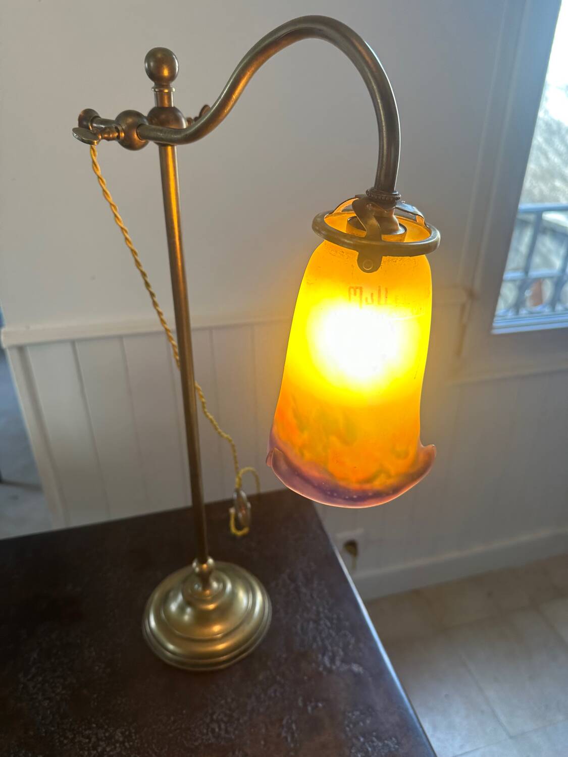 Art Deco desk lamp in brass and glass paste "Muller Frères"