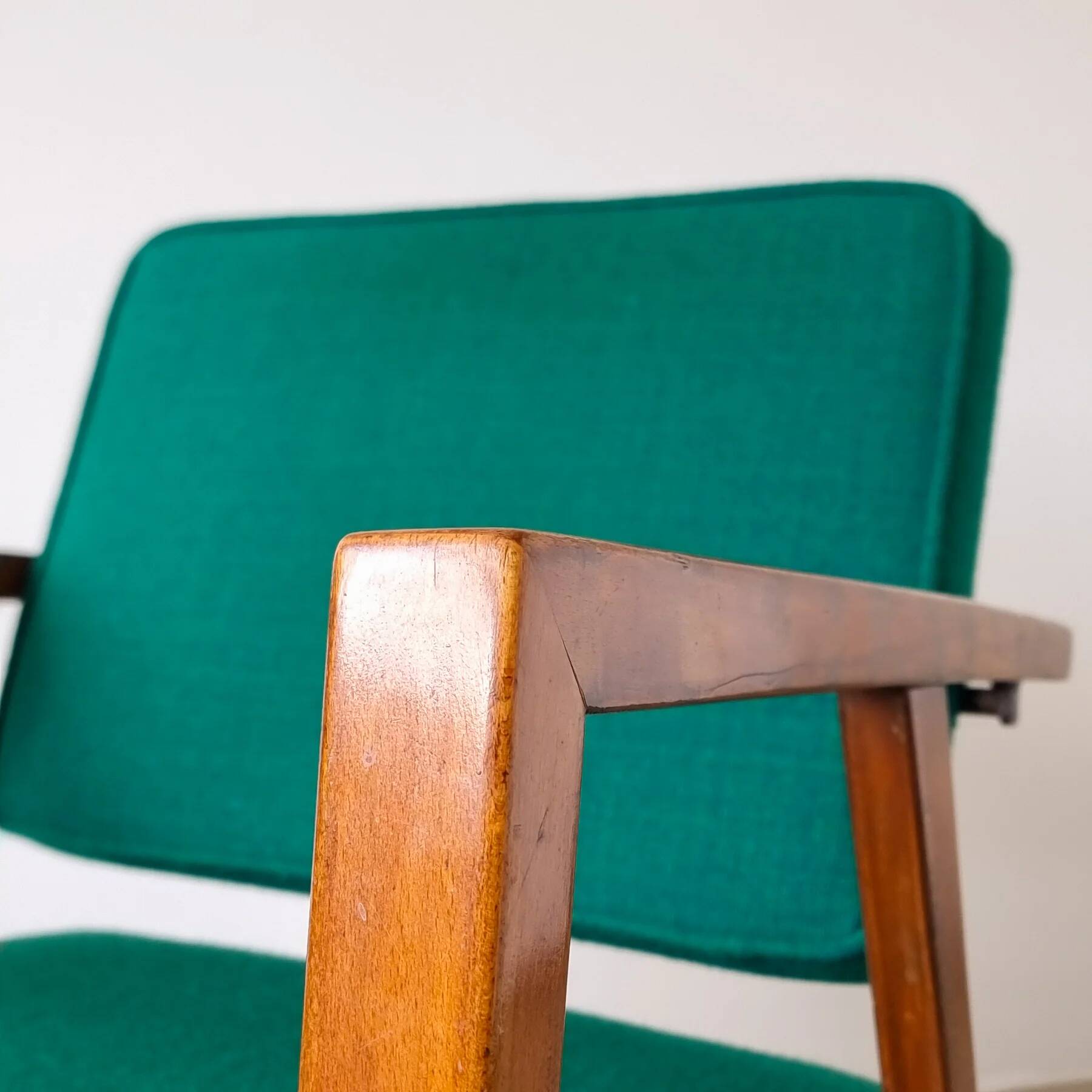 Pair of armchairs no. 48 "Luisa" by Franco Albini for Knoll International