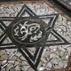 Antique octagonal table with mother-of-pearl inlays - Syria or Egypt