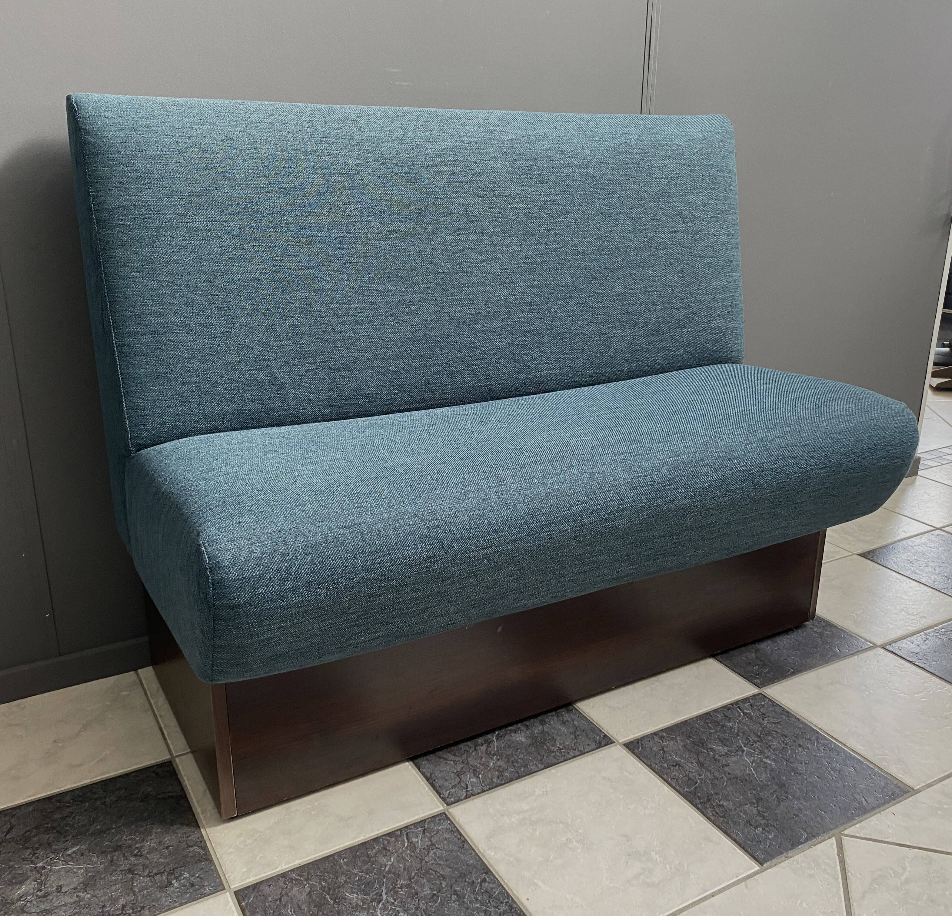 Diner seat USA style in blue fabric