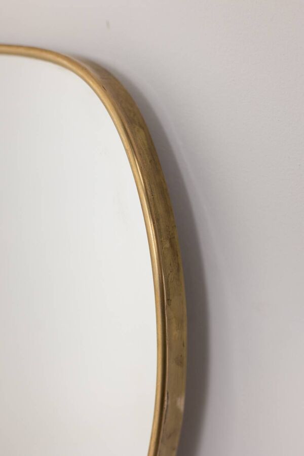 Paire de miroirs dans le goût de Gio Ponti. Circa 1970.