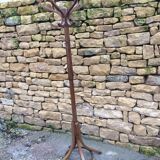 Baumann parrot coat holder