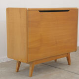Commode du milieu du siècle par Nepožitek & Landsman pour Jitona, années 1970