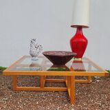 Table basse carrée moderniste en bois et verre