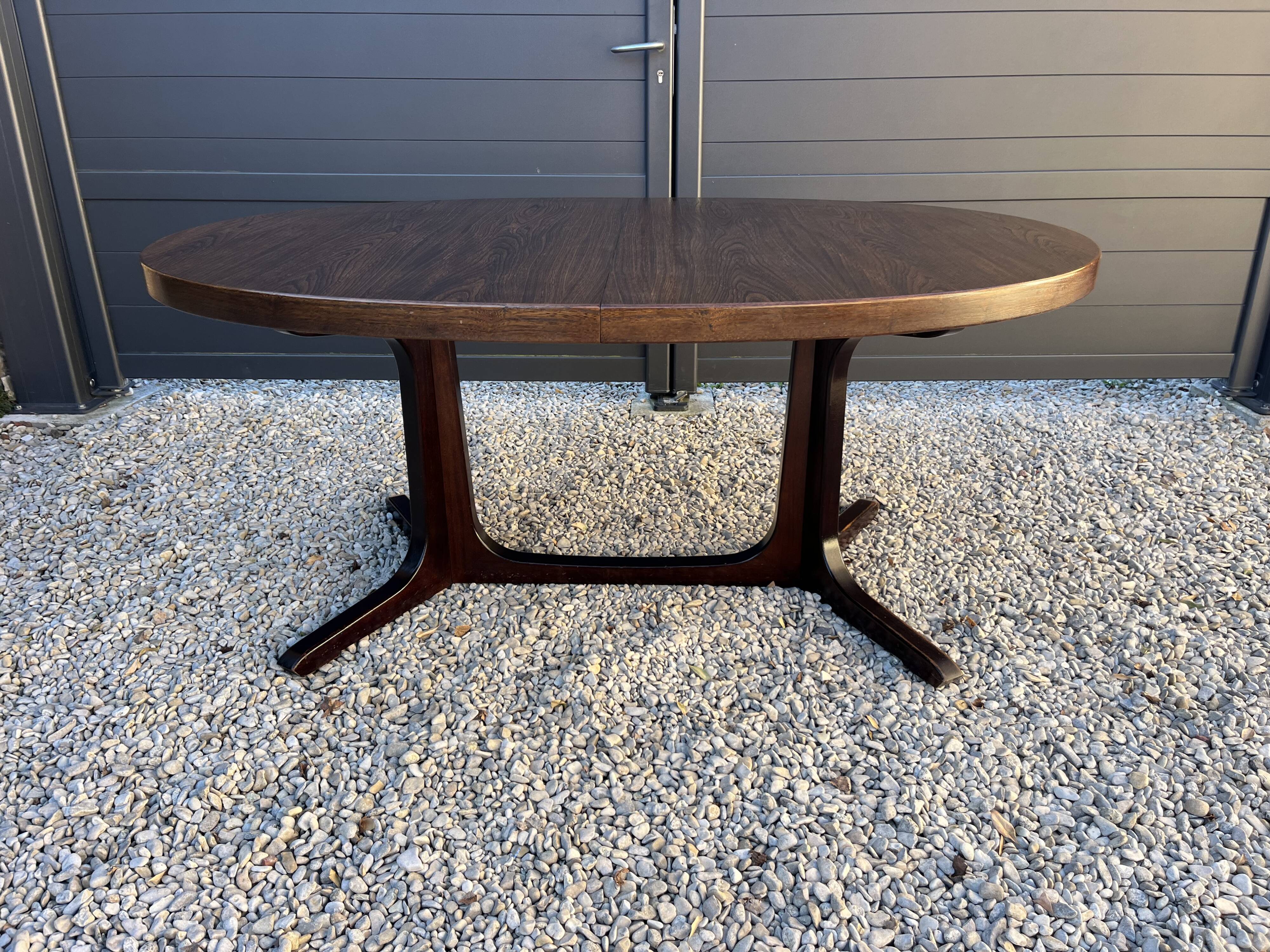 Vintage oval Baumann table in elm