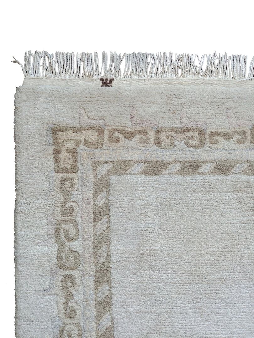 Vintage Nepalese wool rug Tapis