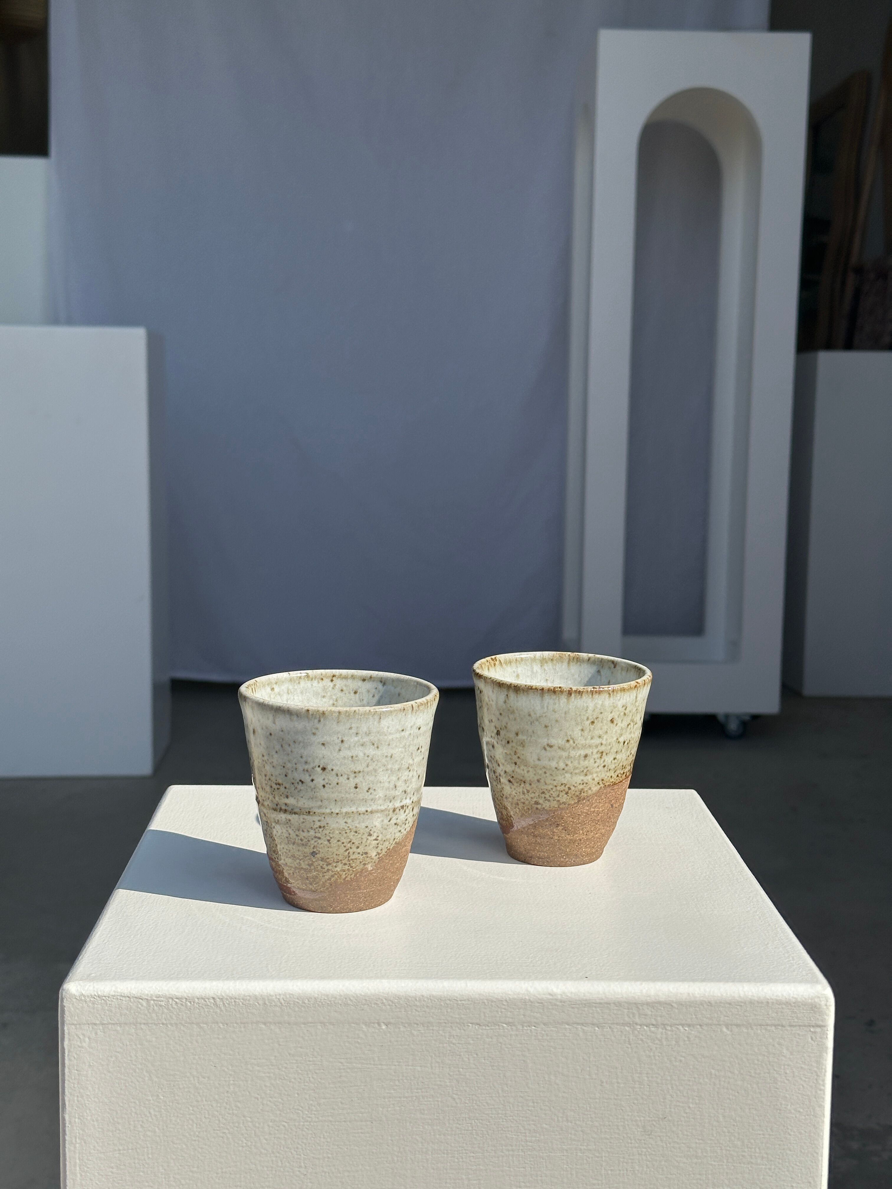 Set of 2 cups in Indonesian ceramic (brown & speckled glazed matte)