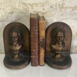 Antique bookends, Bust figure in bronze patinated plaster. 19 x 13 cm