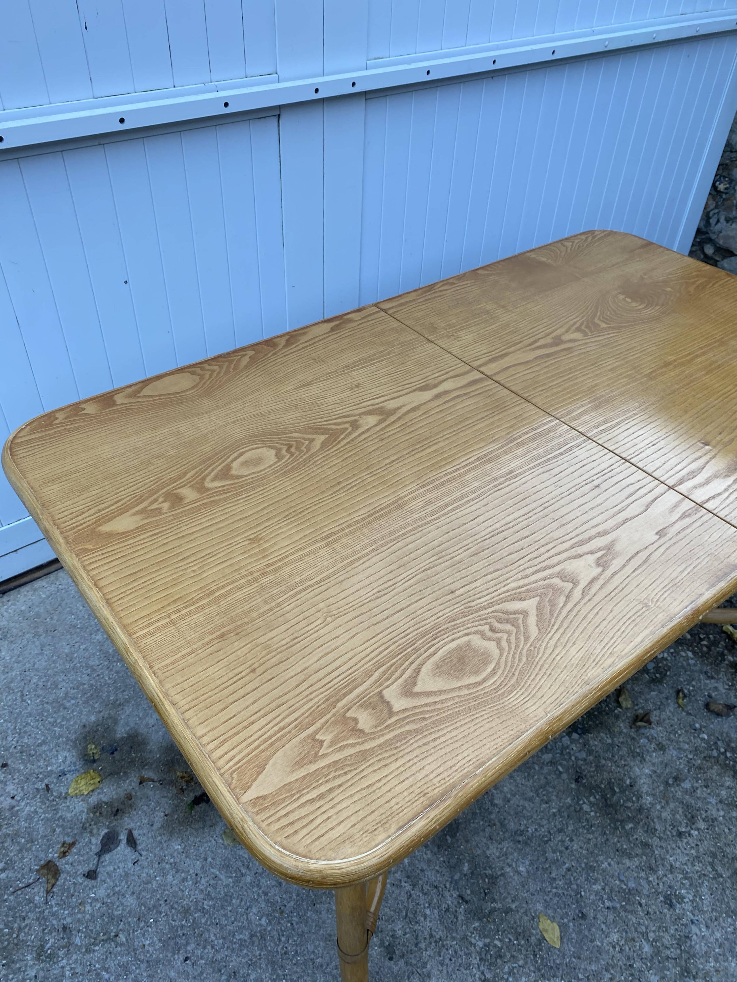 Vintage 80s extendable oak veneer rattan table