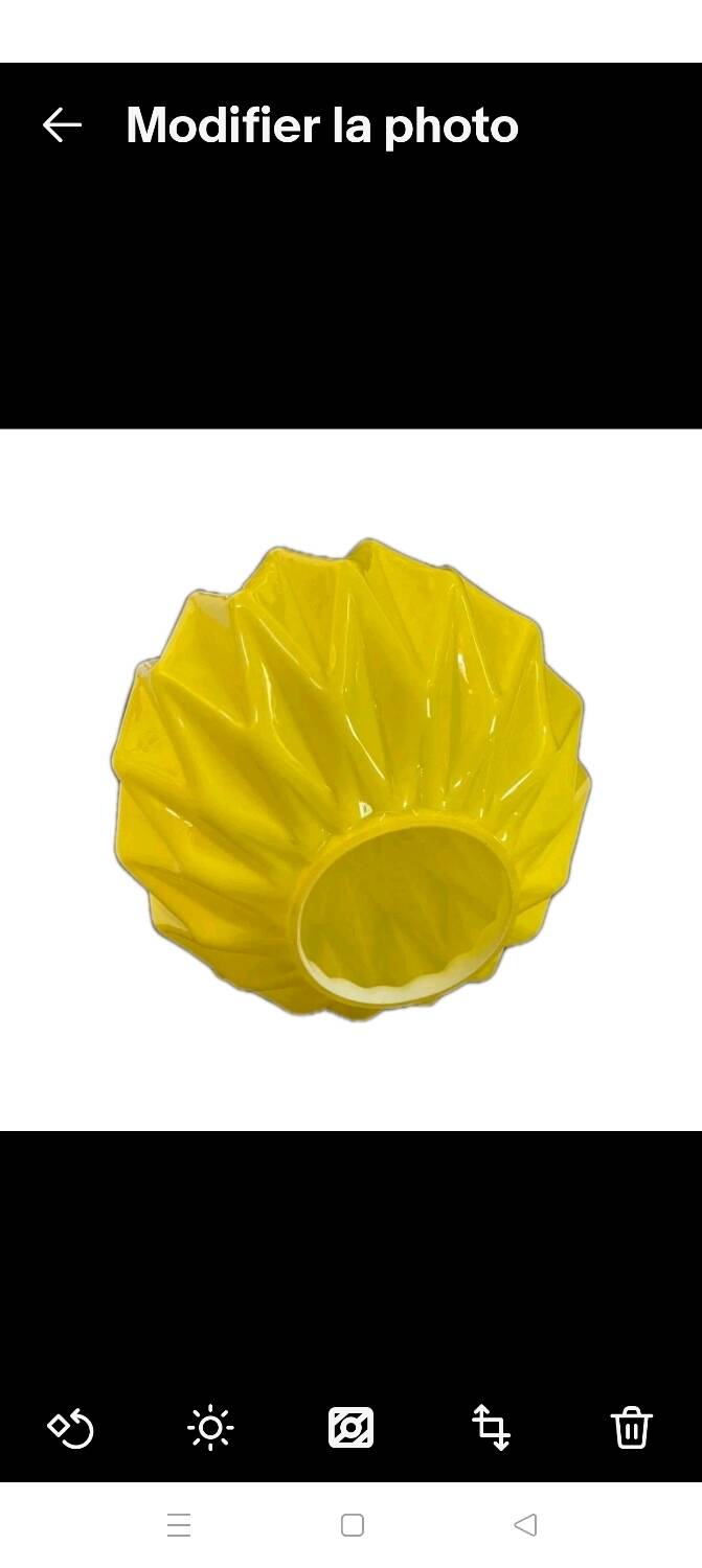 Suspension verre opalin jaune des années 60/70