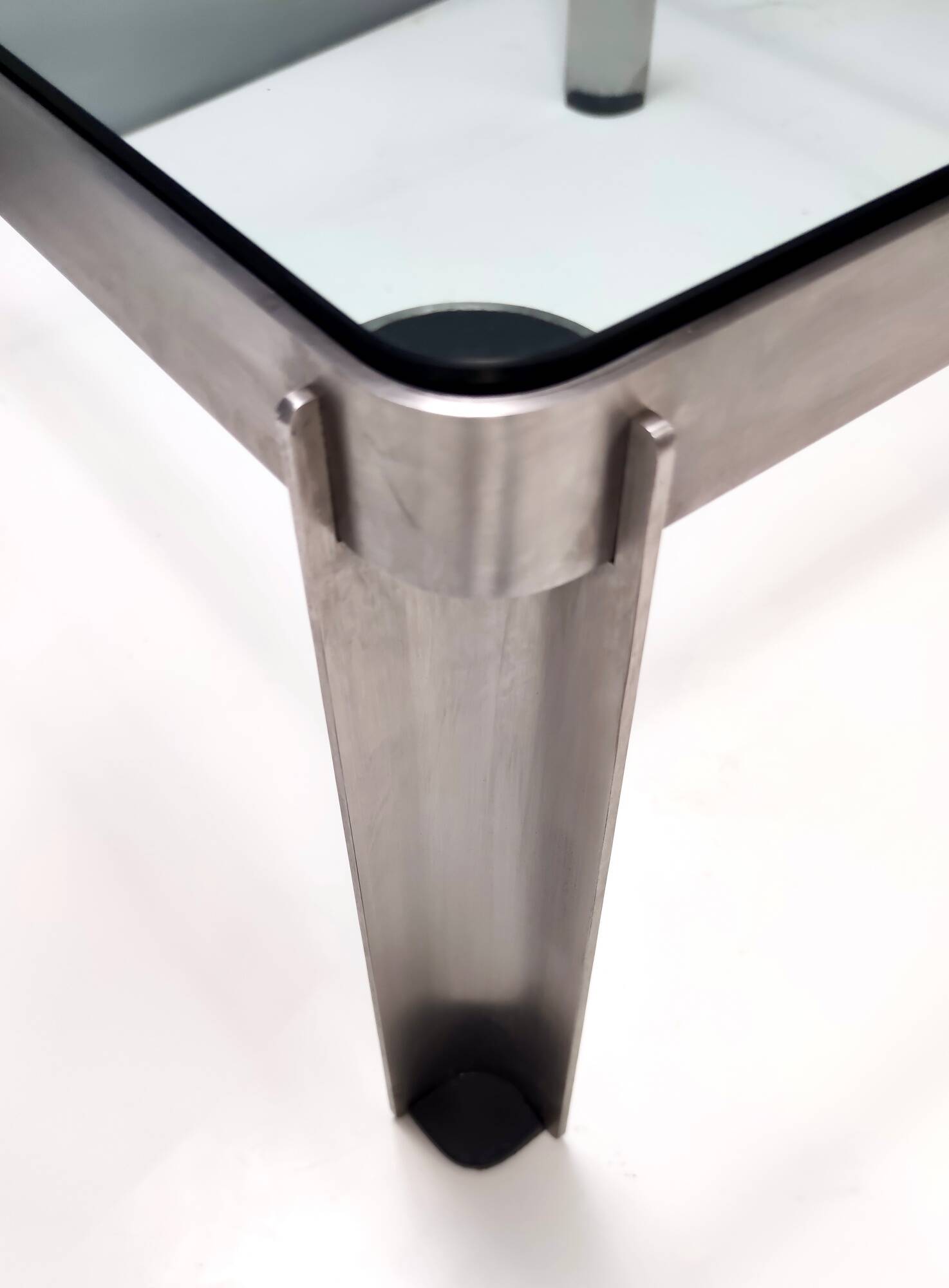 Osvaldo Borsani for Tecno, Steel and Thick Crystal Coffee Table Mod. T113, 1975