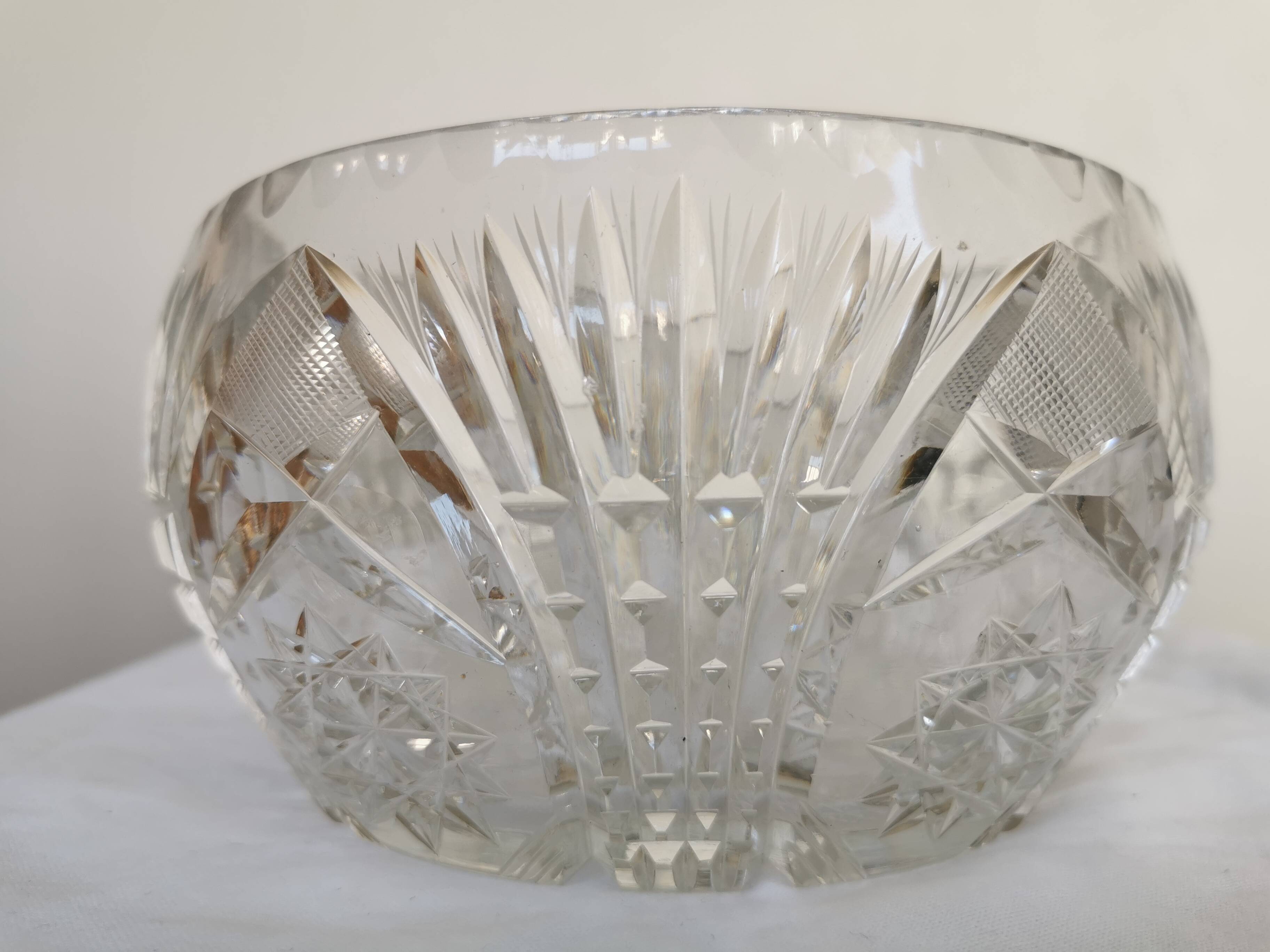 Bol en cristal de plomb vintage des années 1970 : pièce maîtresse de table bohémienne