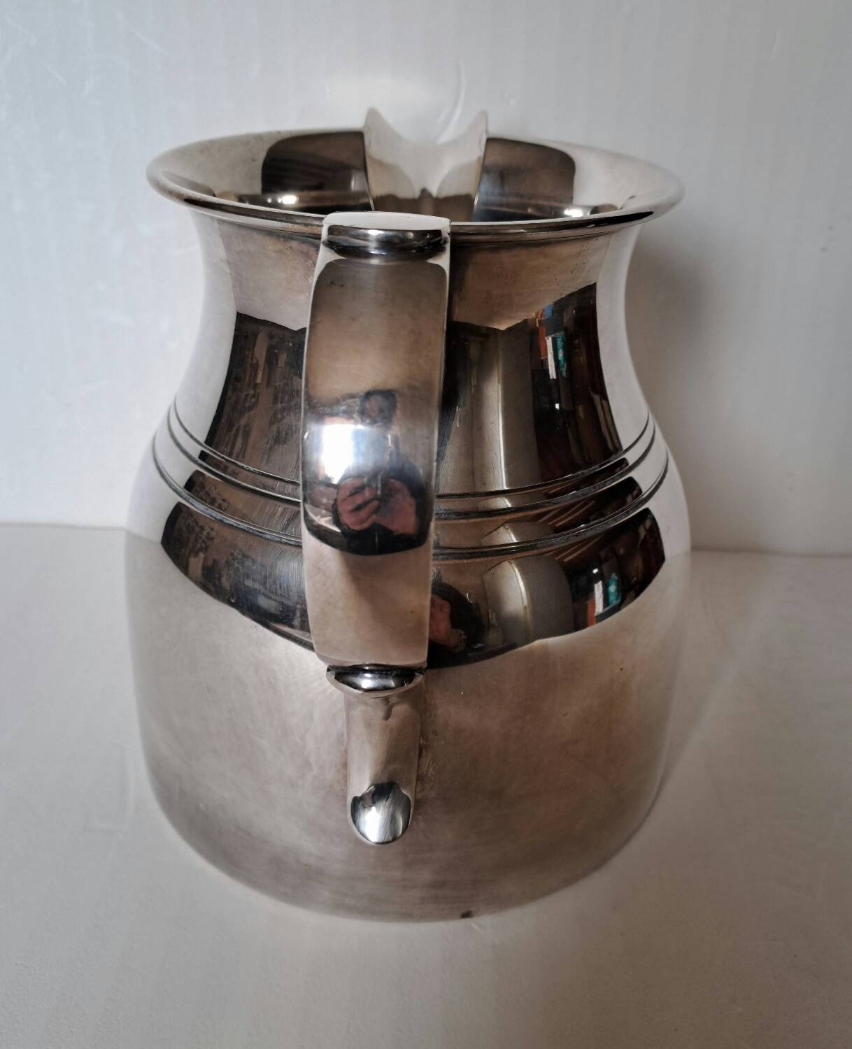 Almazan silver-plated metal jug