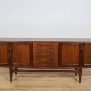 Buffet Mid-Century Modern par Victor Wilkins pour G-Plan, années 1960.