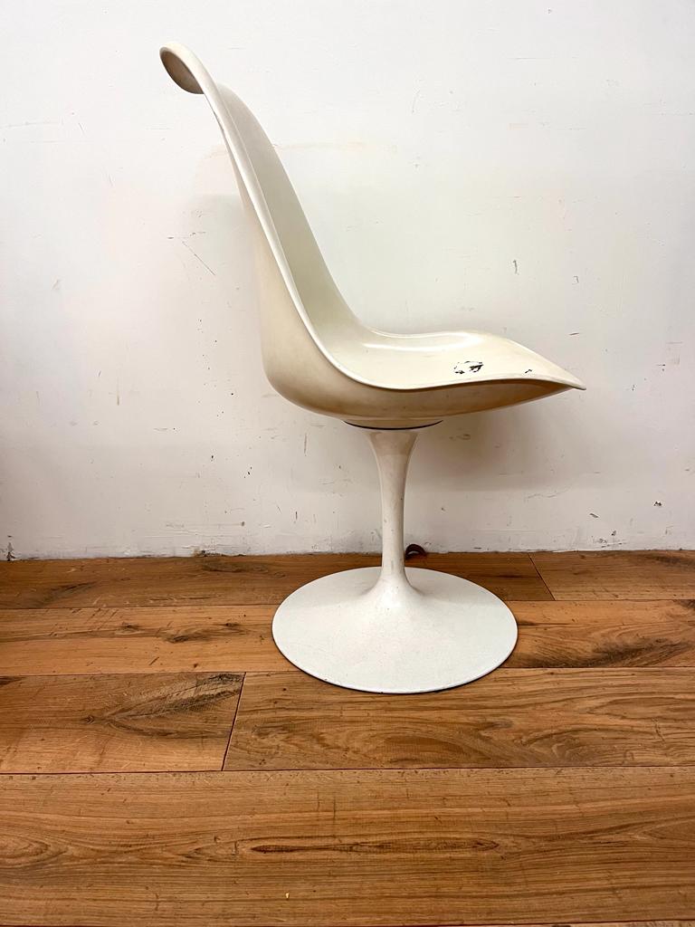 Six chaises tulip Knoll
