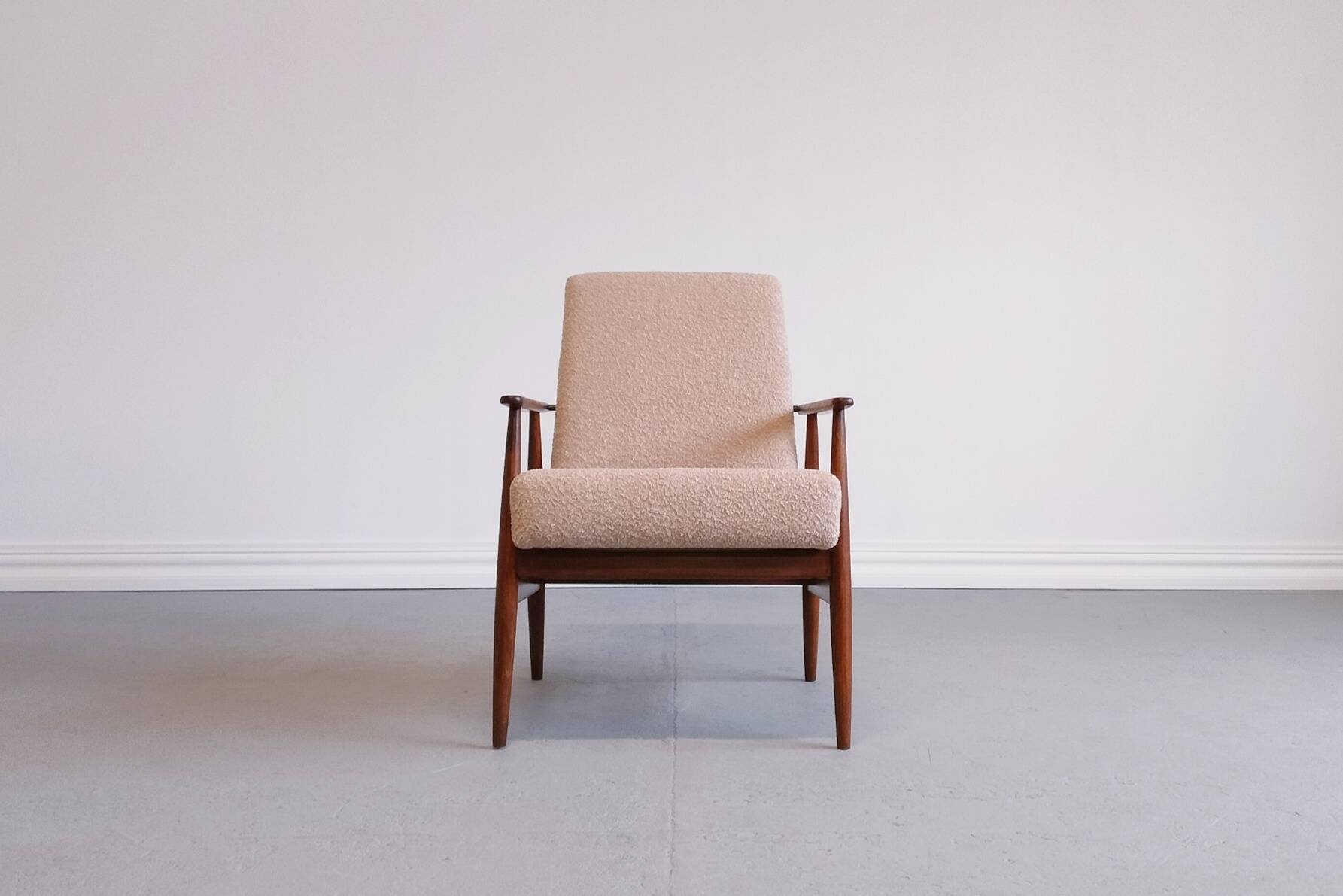 1960 Henryk Lis Mid Century Armchair in Beige Boucle